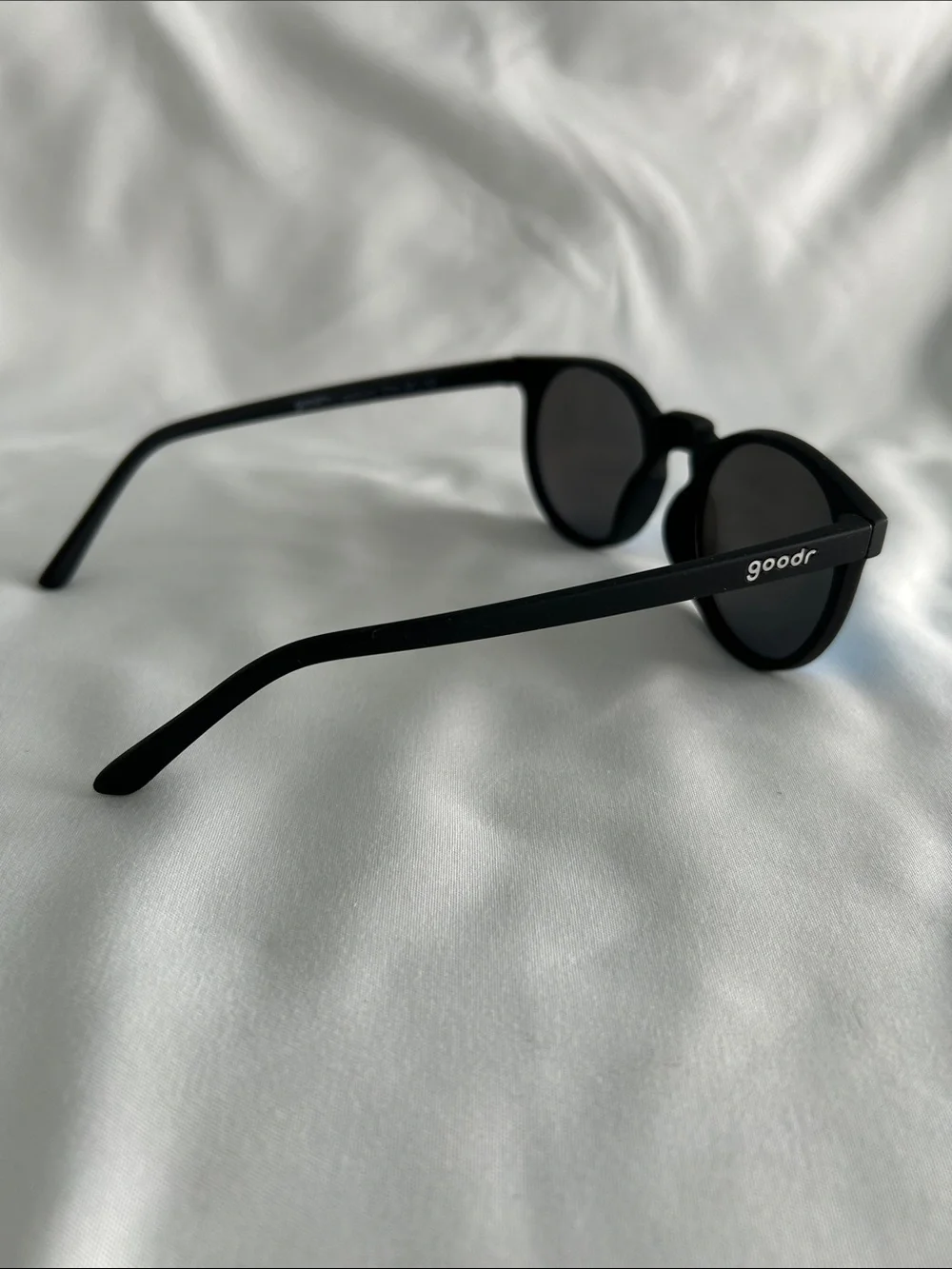 goodr Circle Gs - Black Frame Sunglasses with Blue Mirrored Lenses